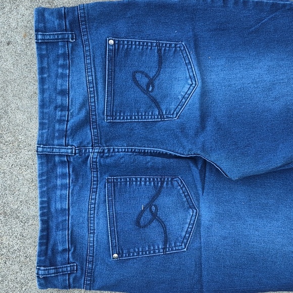 Rekucci Stretch Waist Straight Leg Jeans Sz 16 P 5 Pockets Gently Loved - Picture 5 of 9